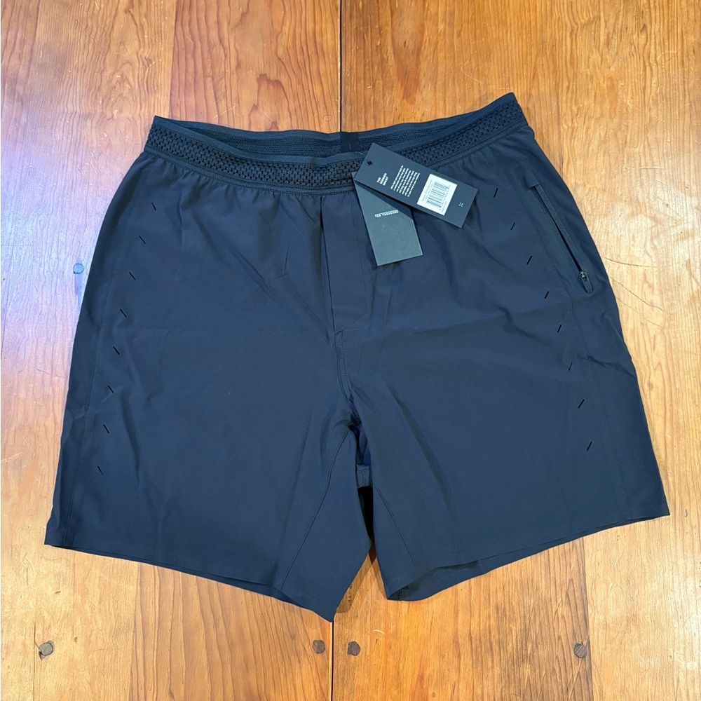 Ten Thousand Session Short Ultra-light Running Workout 7in NoLiner BLACK Large - Picture 1 of 6